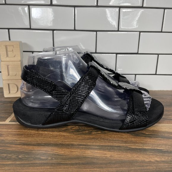 Vionic Farra Women's Size 7 Shoes Black Lizard Print Strappy Medallion Sandals - Picture 3 of 12